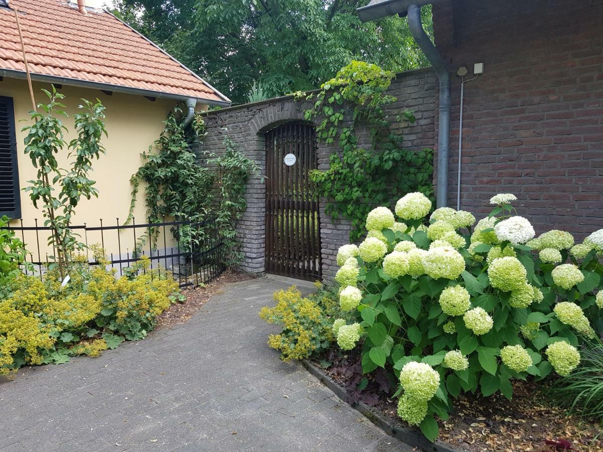 코에스펠트 Hr Townhouse Honigbach 아파트 외부 사진